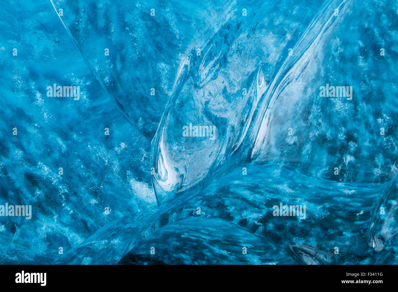 Details des Eises in einem eine Eishöhle unterhalb des Breidamerkurjokull-Gletschers, Ost-Island Stockfoto