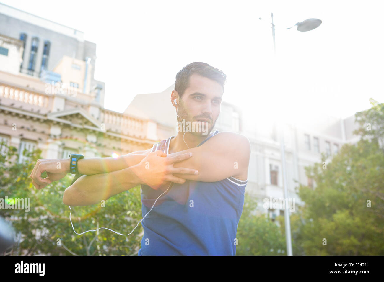 Schöne Sportler Aufwärmen Stockfoto