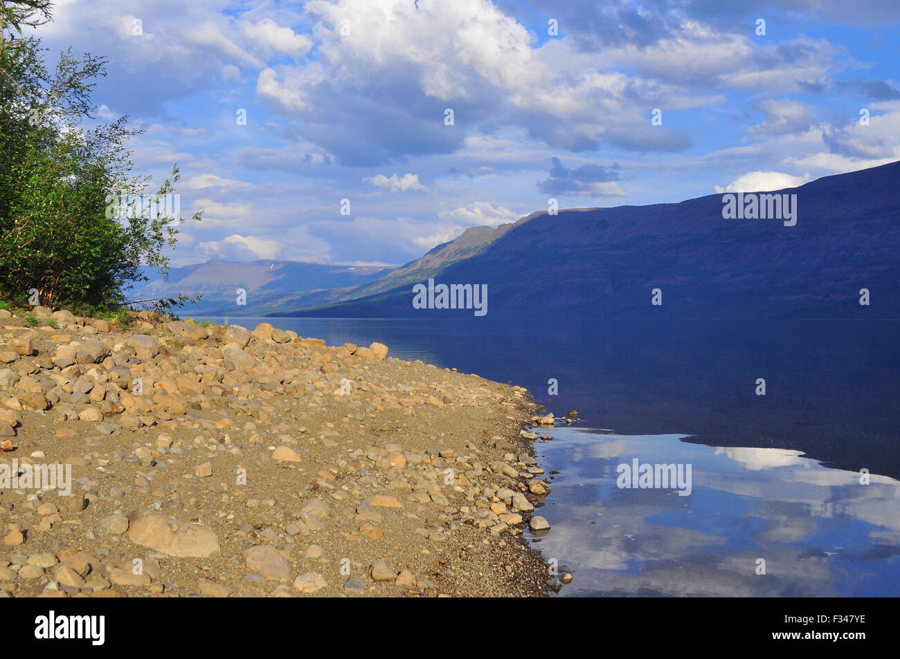 Hund-See, Putorana-Plateau. Sommer Wasserlandschaft in Taimyr, Sibirien, Russland. Stockfoto