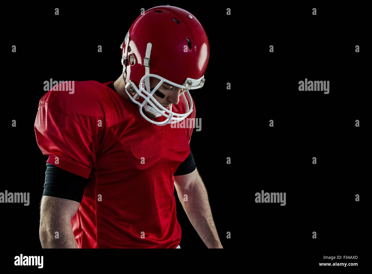 American Footballspieler mit Schwerpunkt Stockfoto