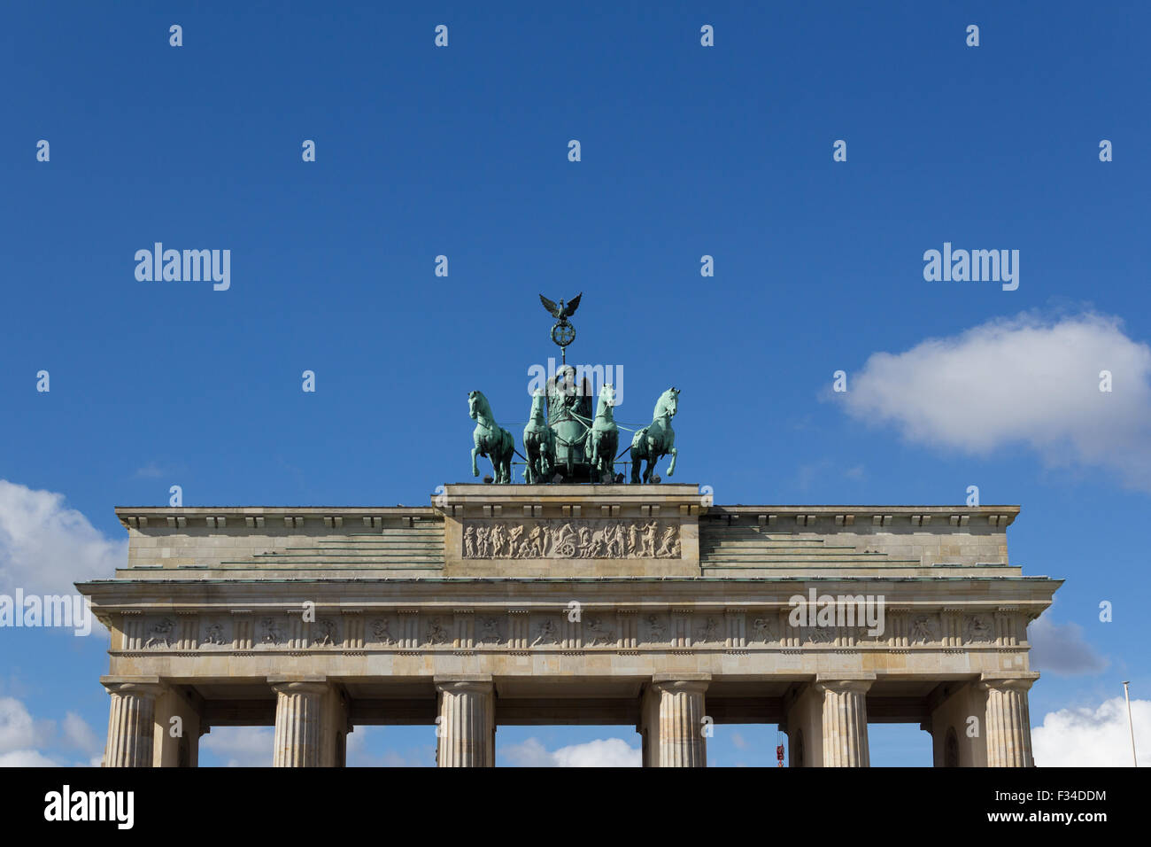 Oben auf dem Brandenburger Tor / Quadriga, Berlin, Deutschland Stockfoto