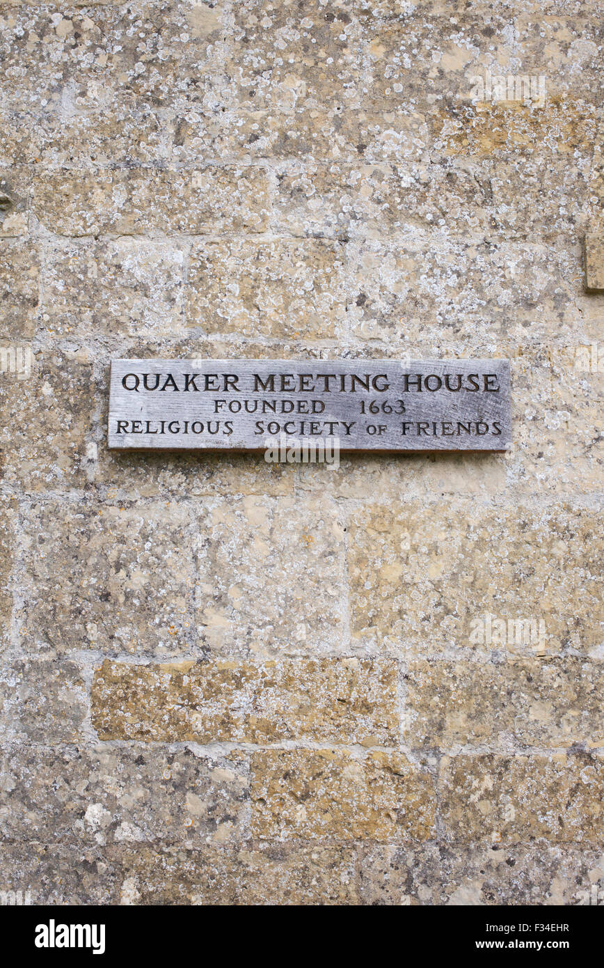 Quaker erfüllt Hauszeichen auf ein Gebäude in breiten Campden, Cotswolds, England Stockfoto
