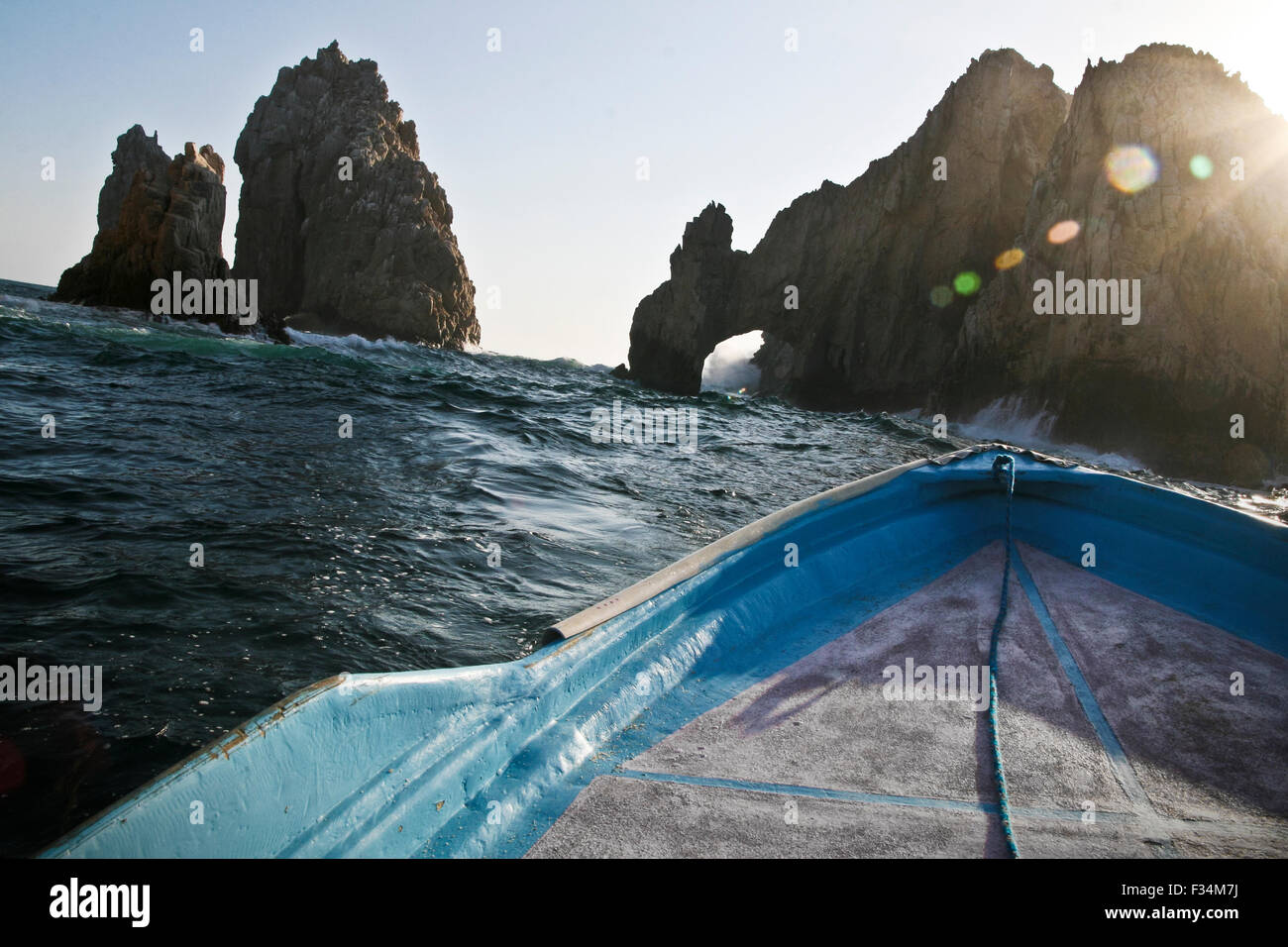 Boot Sommer Abenteuer, Arch von Cabo San Lucas, Baja California, Mexiko Stockfoto