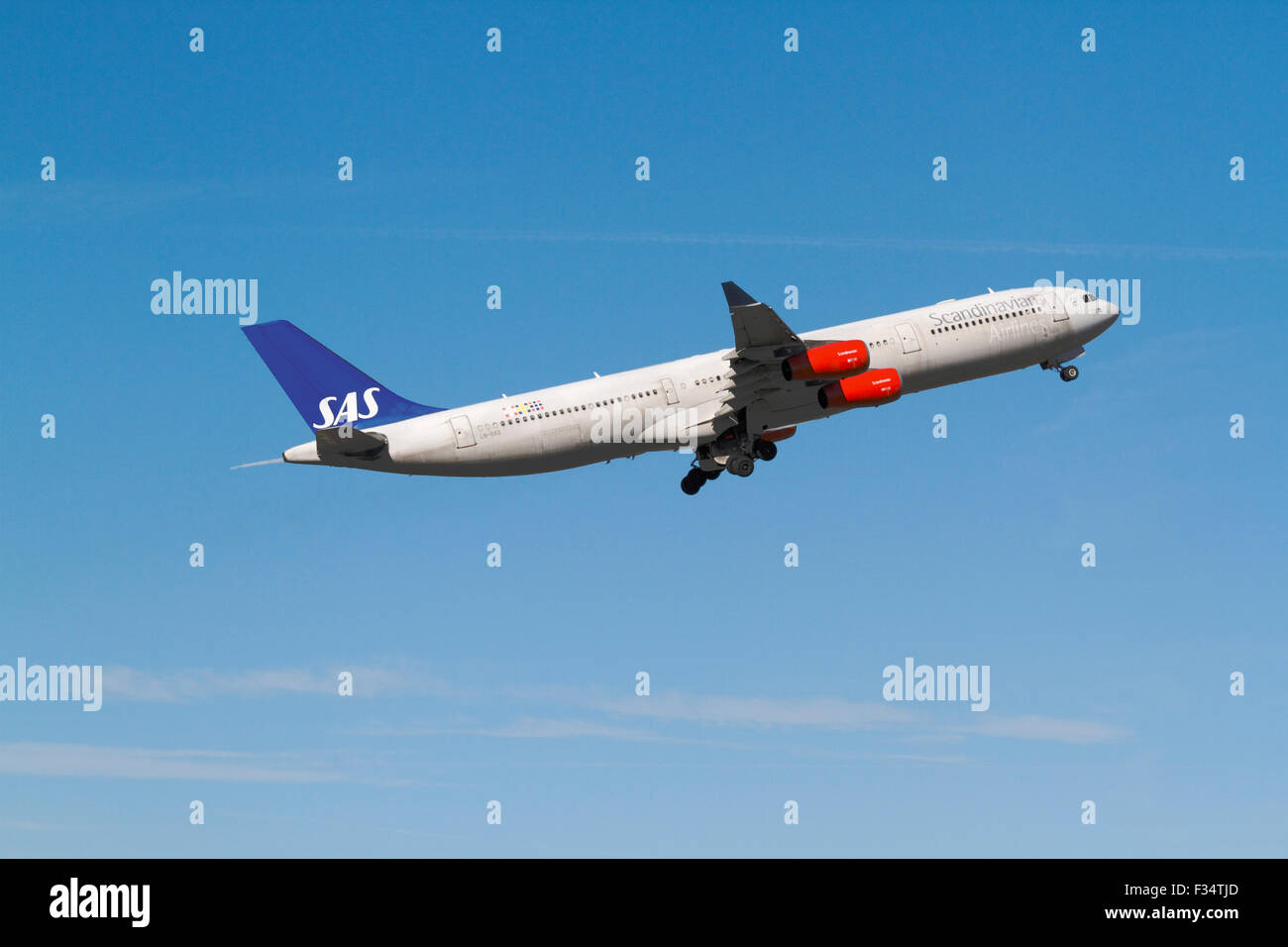 Scandinavian SAS, LN-RKG, Airbus A340-313, Flug SK935, startet vom Flughafen Kastrup, Kopenhagen, San Francisco. Stockfoto