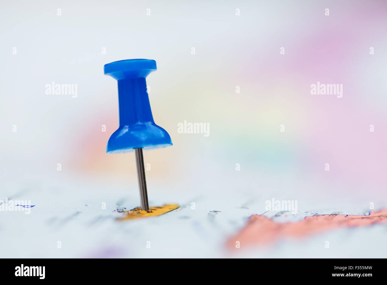 Reiseziel, Pin auf der Karte Stockfoto