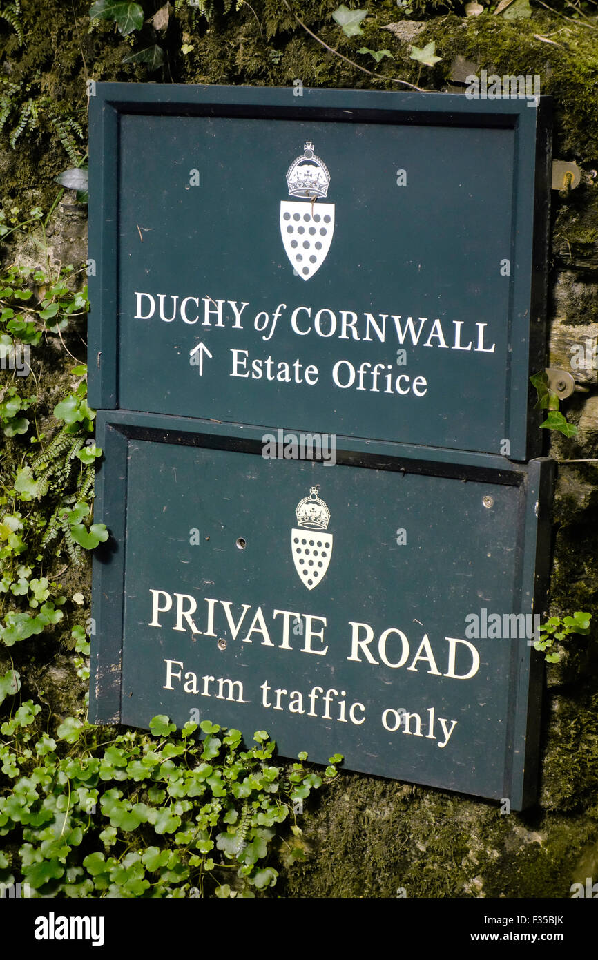 Herzogtum Cornwall Estate Office Zeichen, Restormel, Nr Lostwithiel, Cornwall, England, Vereinigtes Königreich Stockfoto