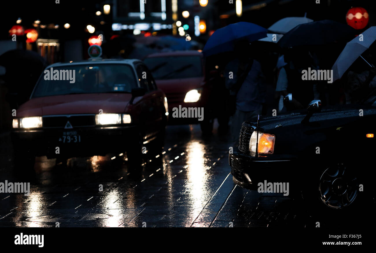 Kyoto in der Nacht Stockfoto