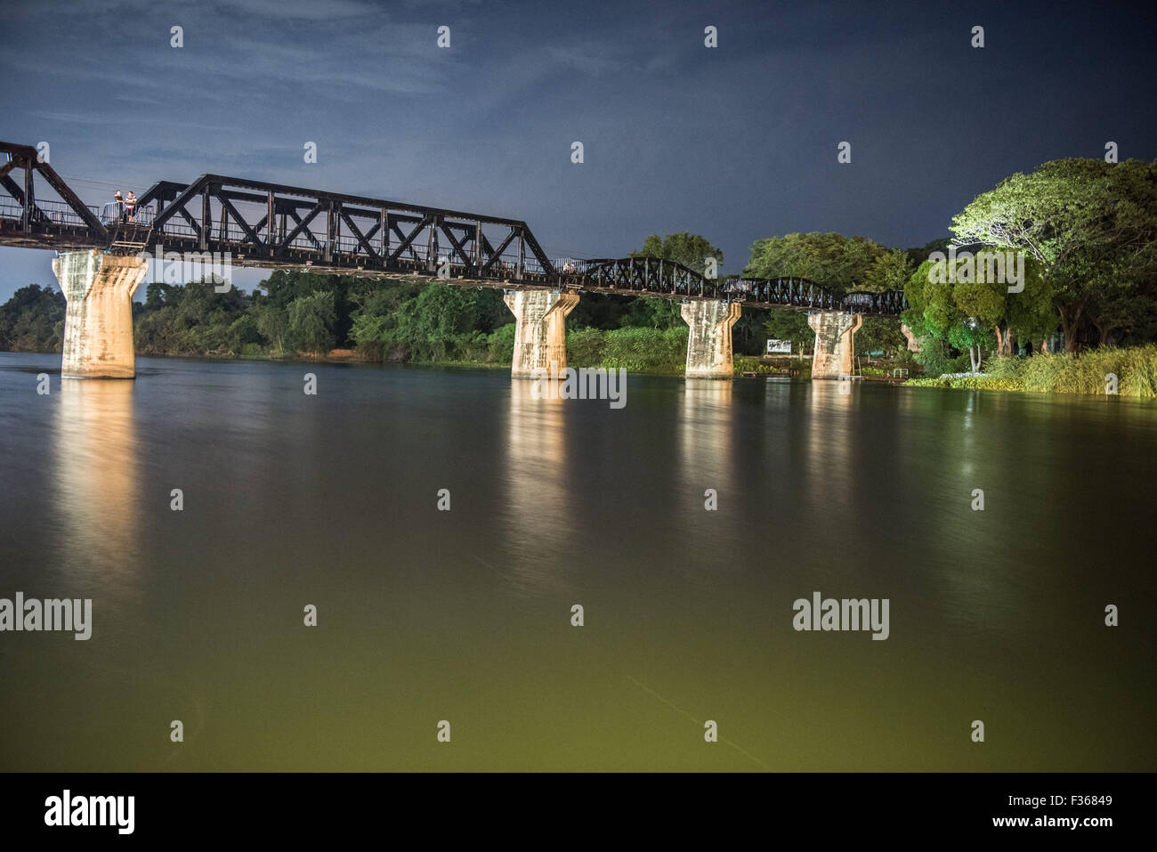 Brücke über den River Kwai, Thailand. Stockfoto