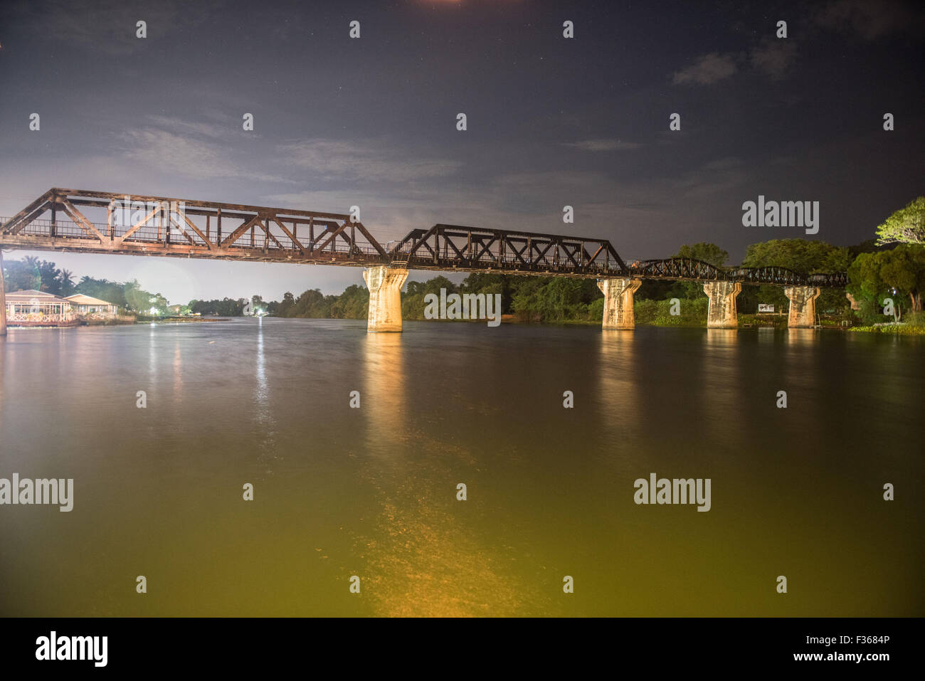 Brücke über den River Kwai, Thailand. Stockfoto