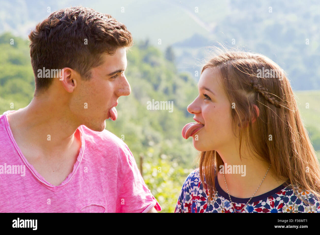 Streit zwischen Jugendlichen Stockfoto