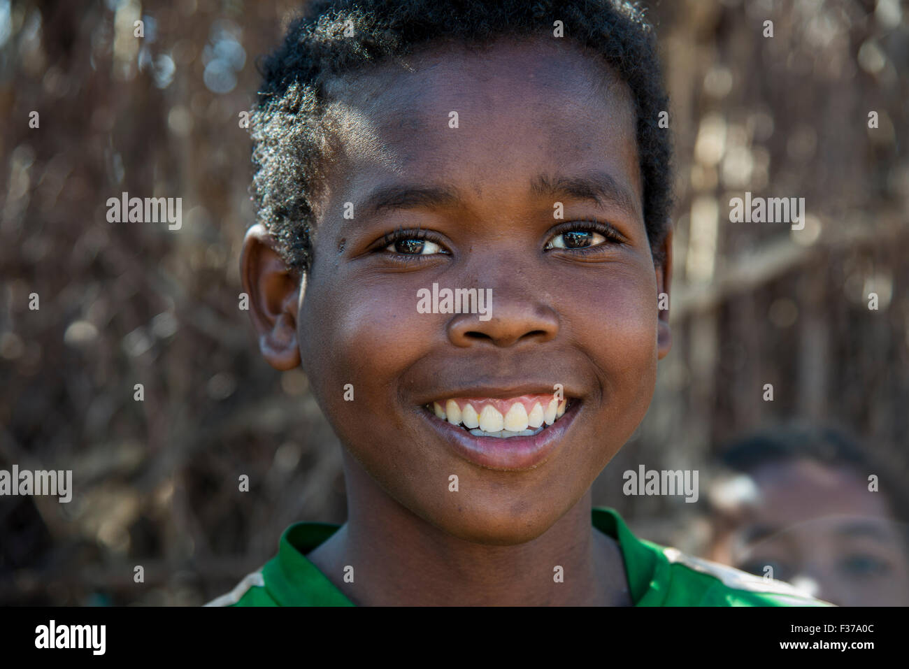 Bildnis eines Knaben, 10 Jahre alt, Tulear, Madagaskar Stockfoto
