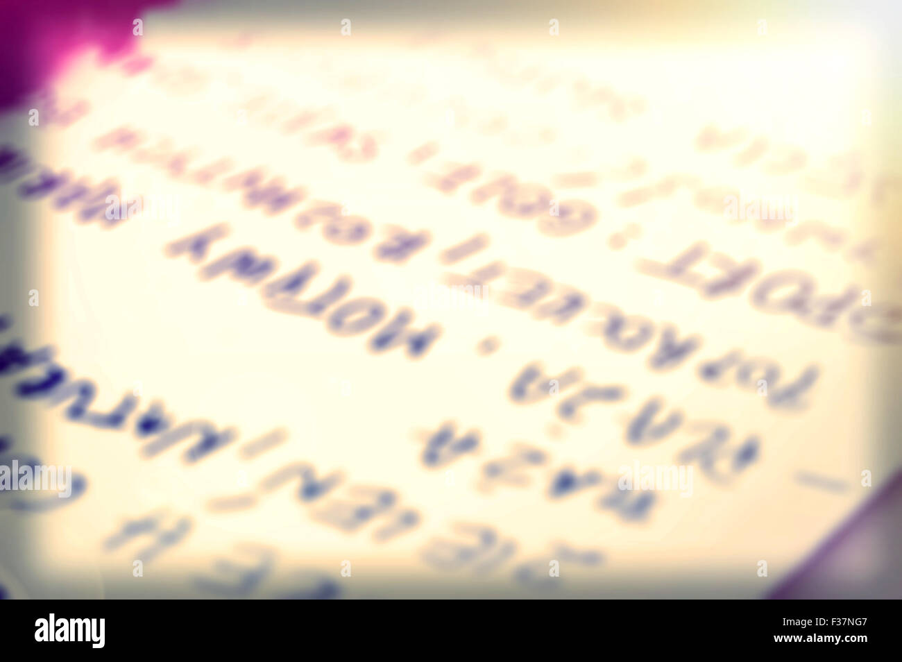 Text im Bokeh. kostenlose textfreiraum abstrakte unscharfen Hintergrund. Stockfoto