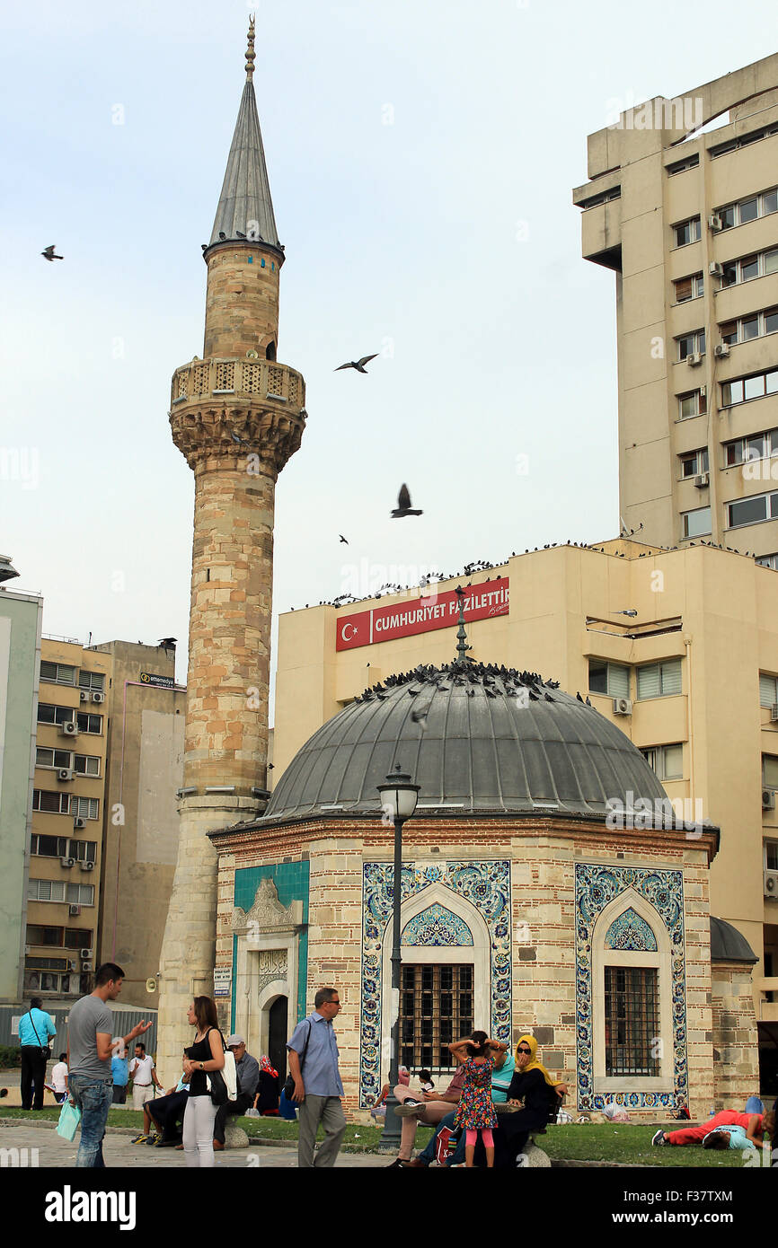 Konak Moschee Yali Camii ist eine Moschee in Izmir, Türkei Stockfoto
