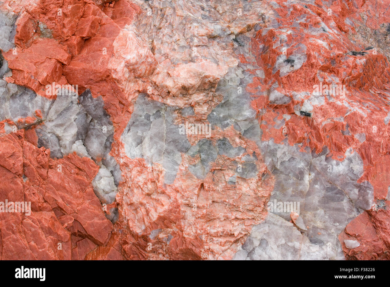 Granit Pegmatit (Rosa K-Feldspat, grauer Quarz, schwarzen Biotit) Stockfoto