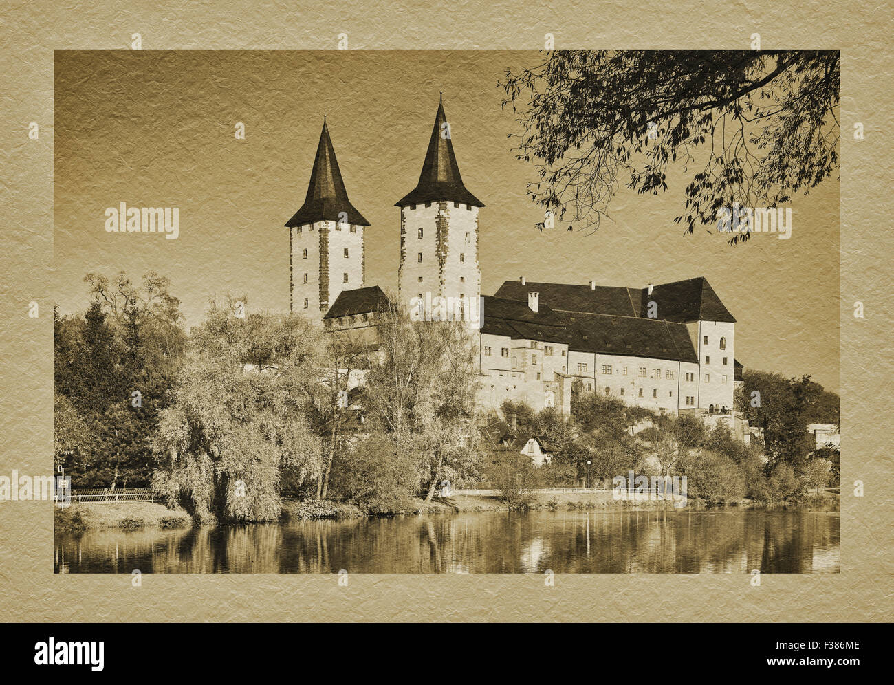 Blick über den Fluss Zwickauer Mulde, die Rochlitz Schloss, mehr als 1000 Jahre alt, Rochlitz, Sachsen, Deutschland, Europa Stockfoto