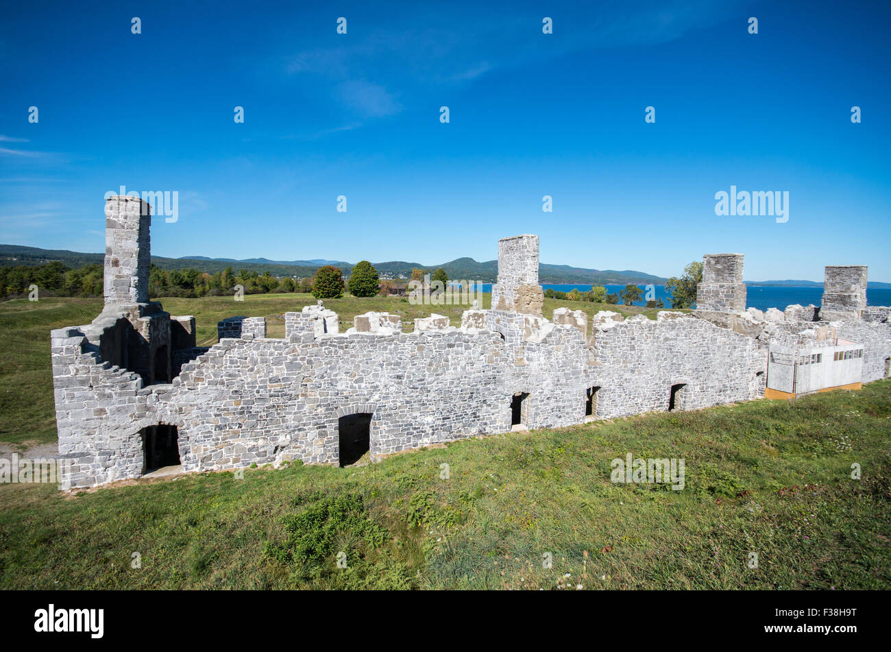 Ruinen des britischen Forts am Lake Champlain in Crown Point New York Stockfoto