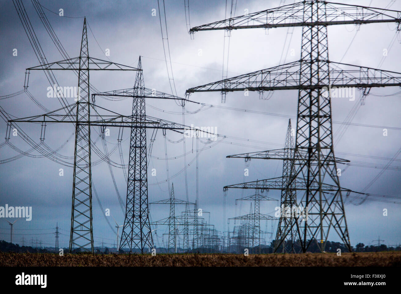 Braunkohle-Kraftwerk, Energieerzeugung, mit vielen CO2-Abgase, der RWE Power AG in Bergheim-Niederaußem Stockfoto