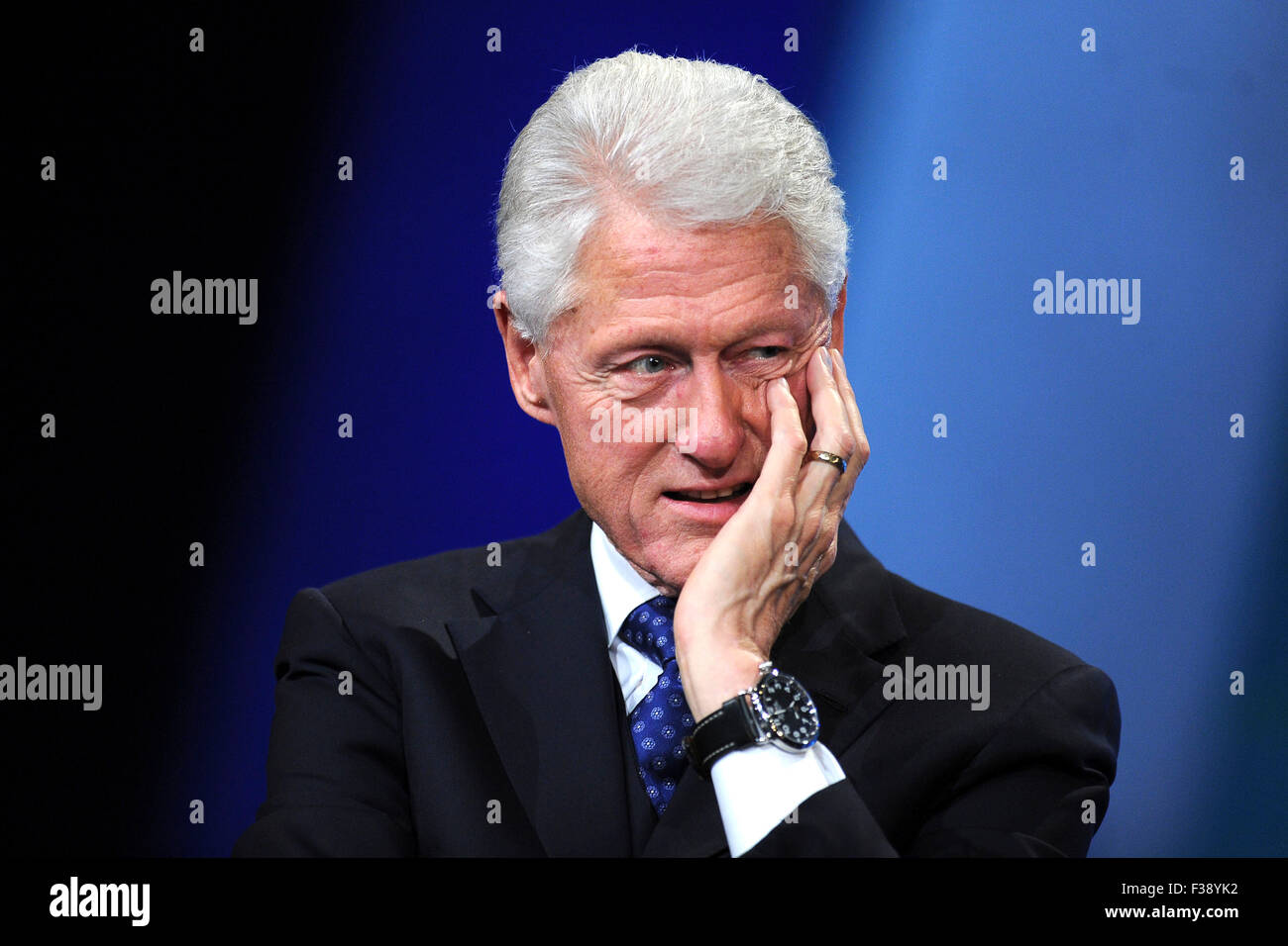 Bill Clinton bei der Abschlussfeier der Clinton Global Initiative 2015 im Hotel Sheraton Times Square in New York am 29. September. Stockfoto