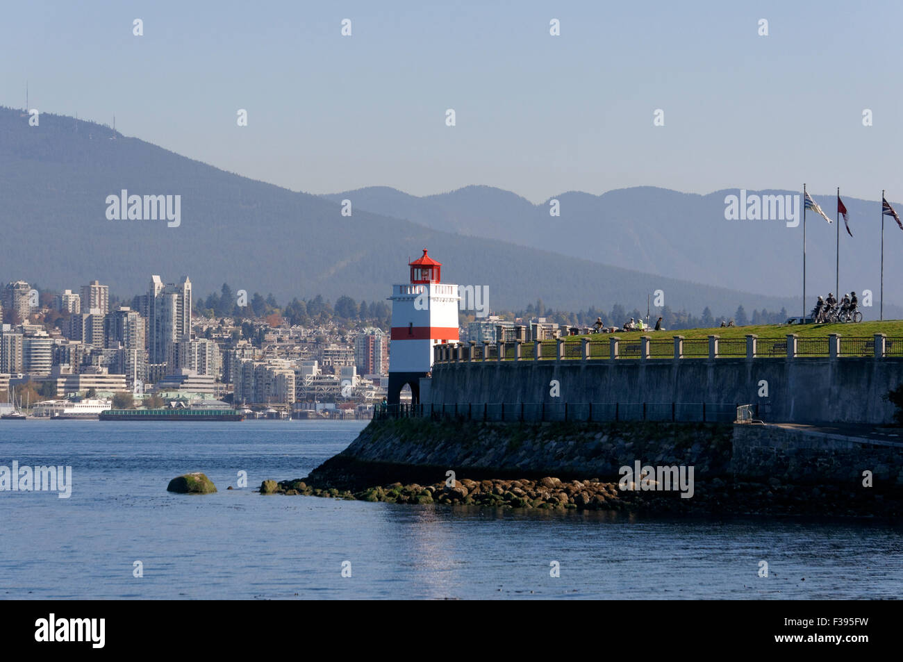 Brockton Point Lighthouse und Deich im Stanley Park, Vancouver, BC, Kanada Stockfoto