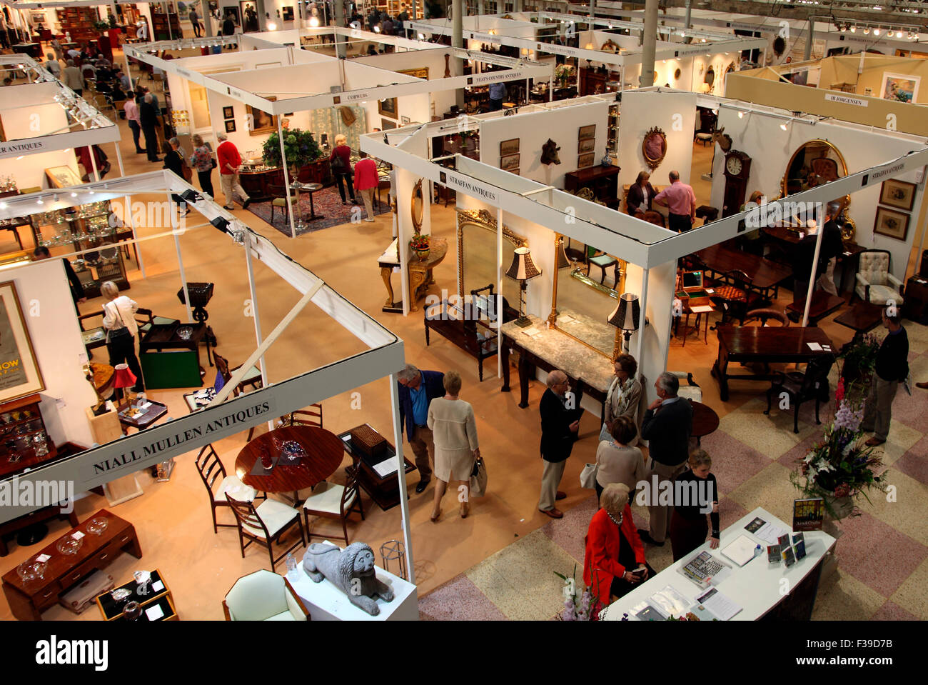 Irische Antiquitätenhändler Verein Fair Dublin 2015 Stockfoto