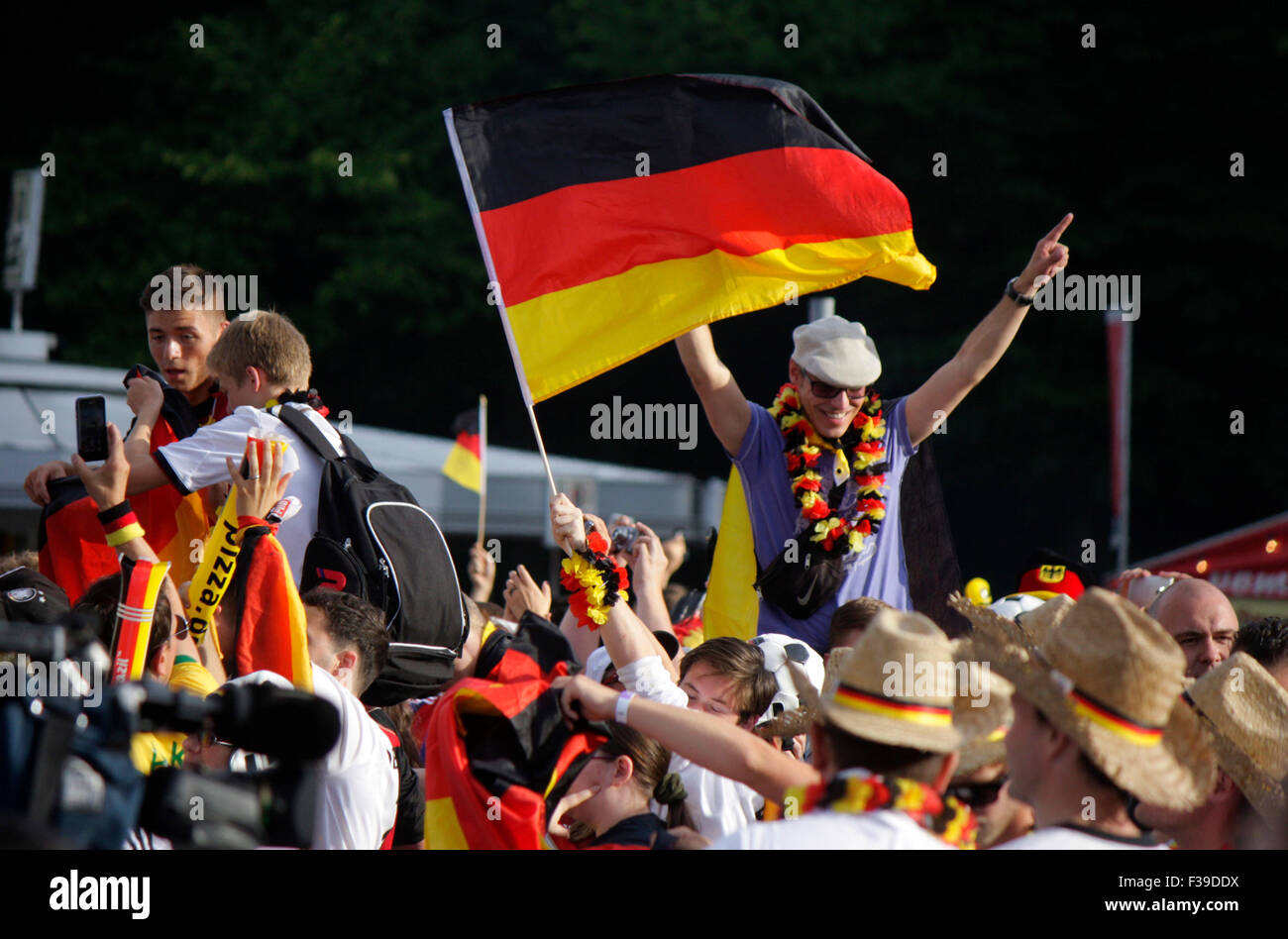 Ventilatoren - Impressionen: Fanmeile Beim Spiel Deutschland Gegen Portugal, Straße des 17. Juni. Juni, 16. Juni 2014, Berlin. Stockfoto