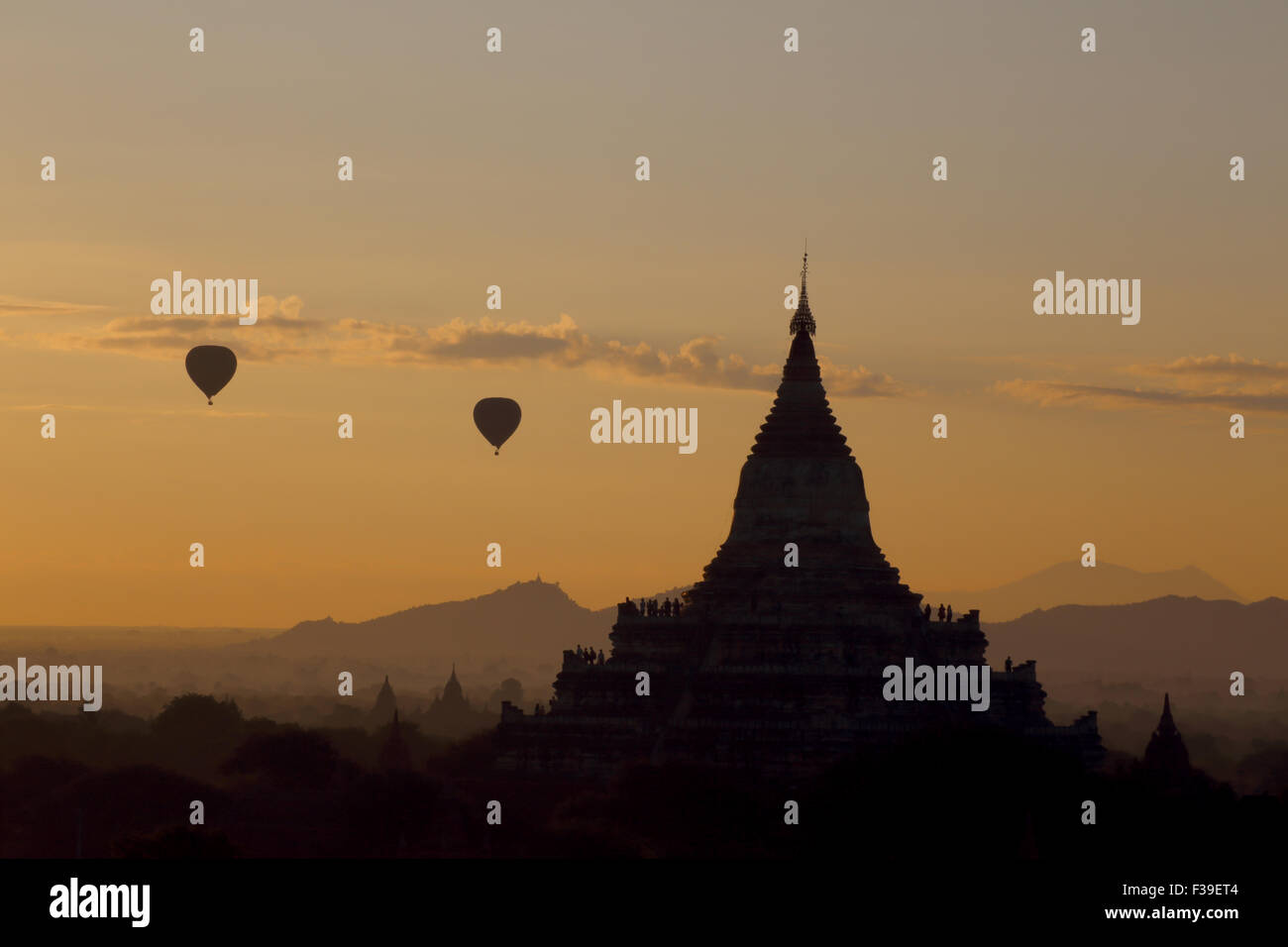 Ballons über Bagan, Myanmar Stockfoto