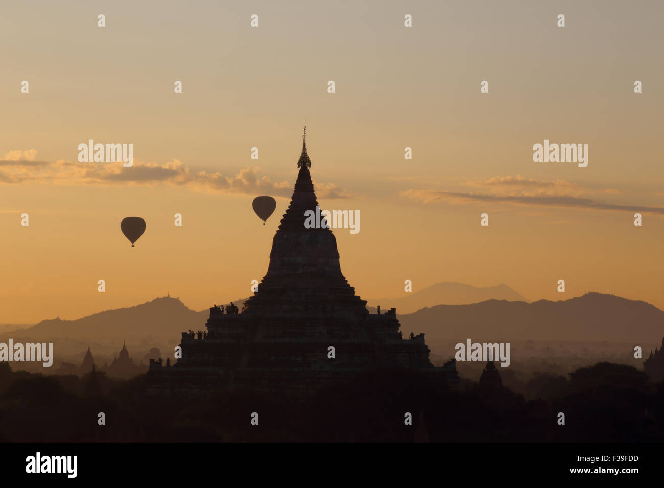 Ballons über Bagan, Myanmar Stockfoto