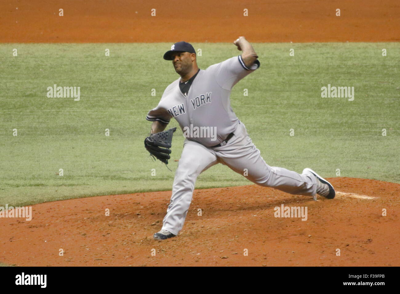 New York Yankees Krug C.C. Sabathia auf dem Damm am Tropicana Feld gegen die Tampa Bay Rays am 14. September 2015 Stockfoto