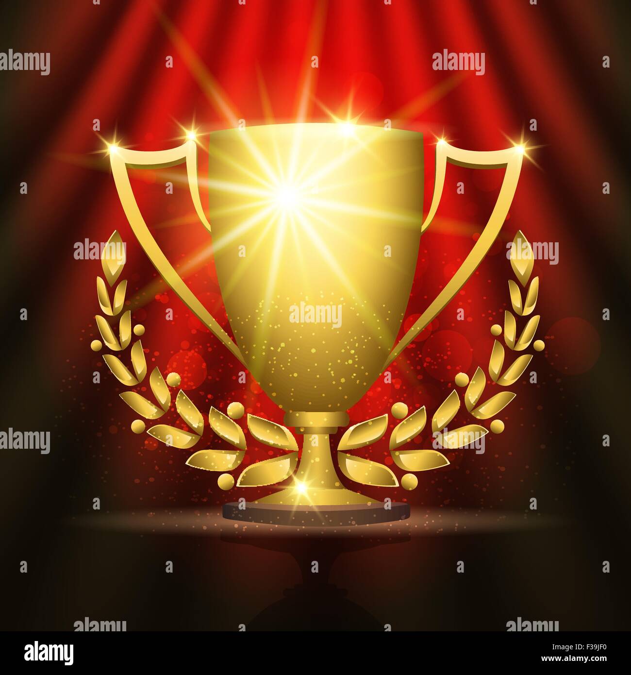 Glänzende goldene Trophäe Pokal mit Lorbeerkranz vor festlichen roten Hintergrund. Stock Vektor