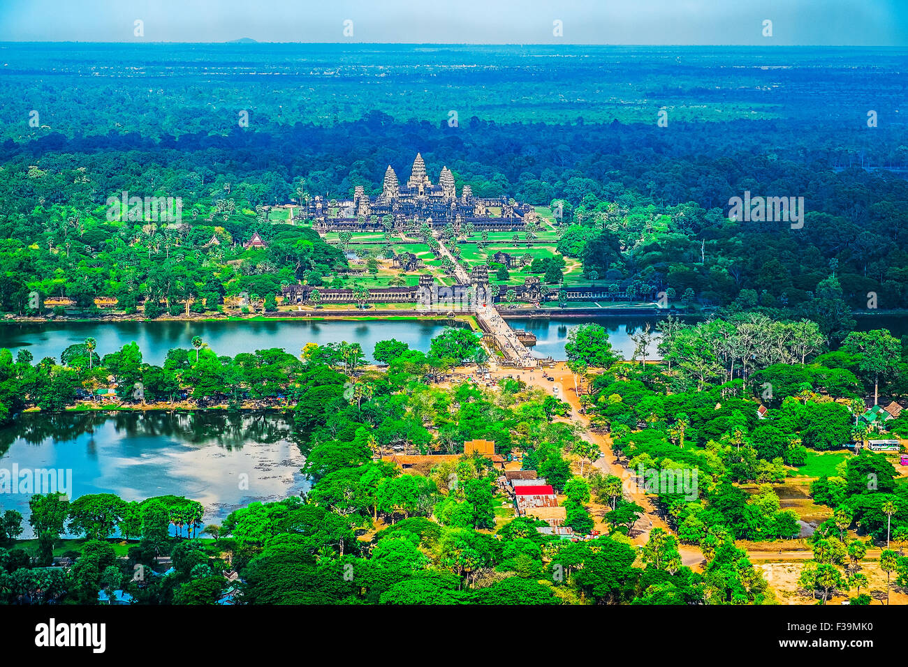 Luftaufnahme der Tempelanlage Angkor Wat, Kambodscha, Südost-Asien Stockfoto
