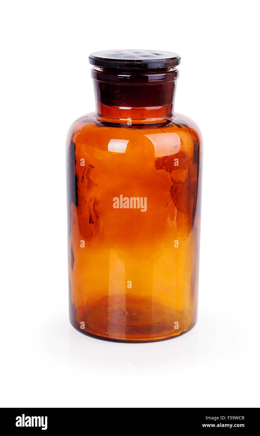 geschlossene medizinische Flasche braune Farbe Glas isoliert auf weißem Hintergrund Stockfoto