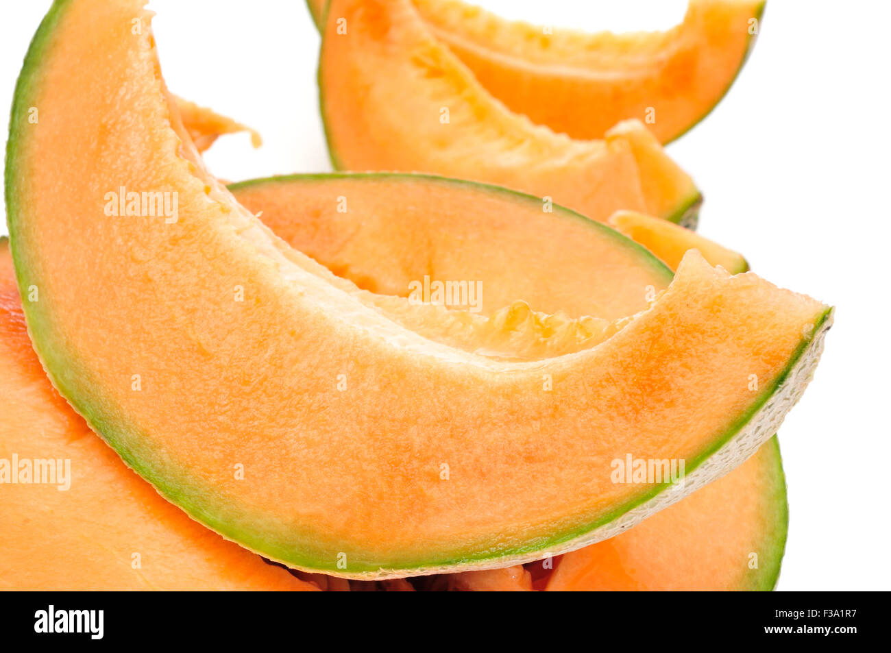 Nahaufnahme von einige Scheiben des persischen Melone auf weißem Hintergrund Stockfoto