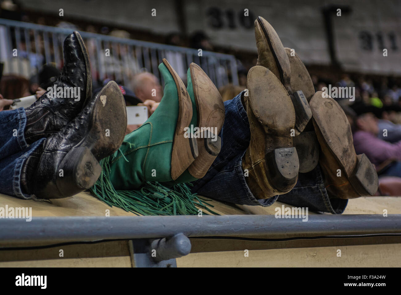 Cowboy und Cowgirl Stiefel beim Rodeo in Oklahoma City Stockfoto