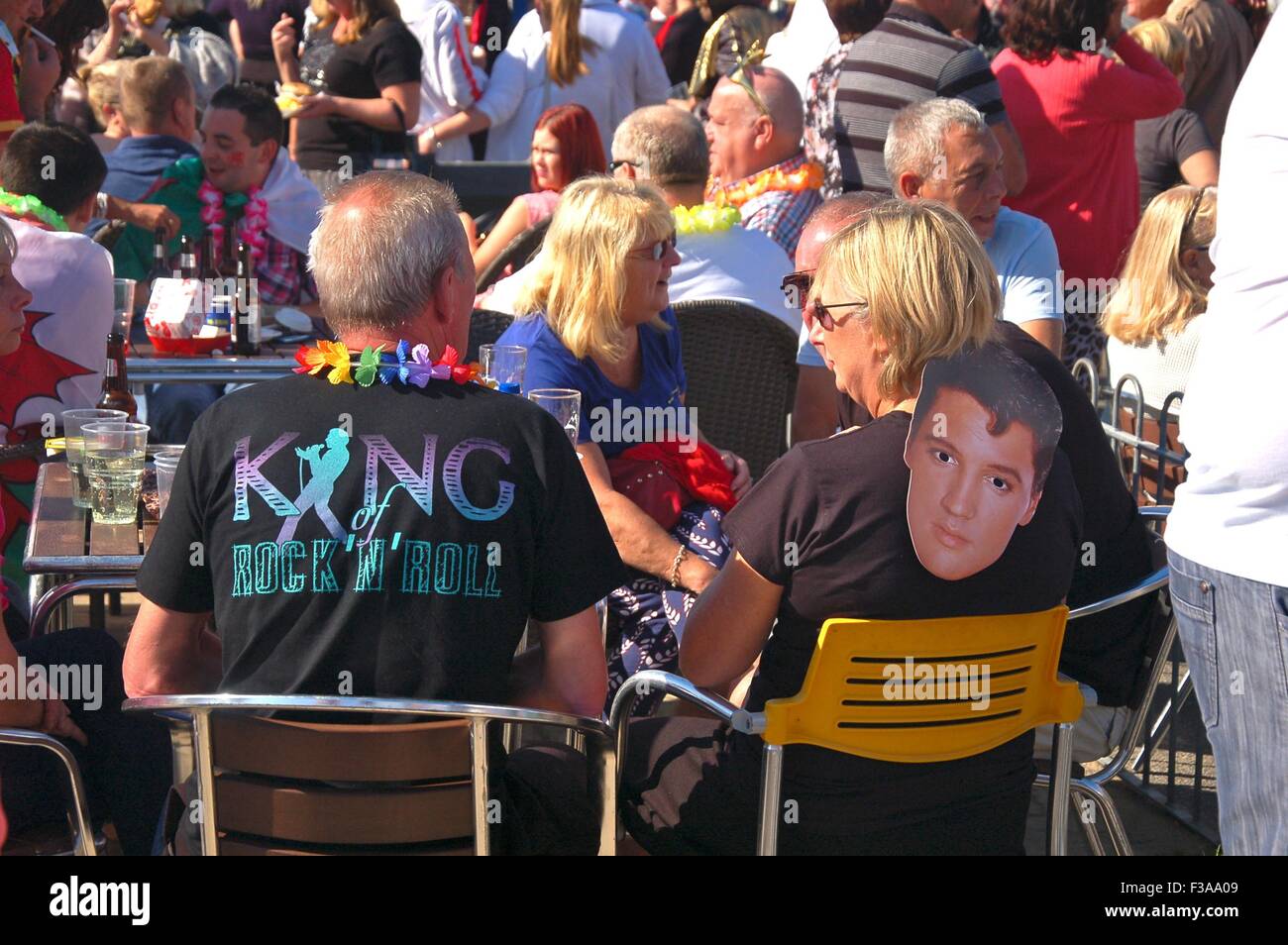 Elvis-Fans an der 2015 Elvis Festival, Porthcawl, South Wales Stockfoto