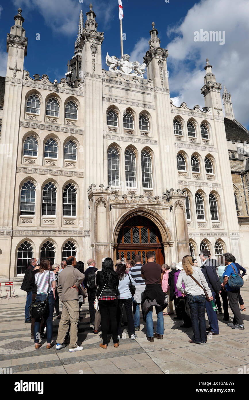 Tag der offenen Tür Besucher außerhalb der Guildhall-Aula in Central London England UK KATHY DEWITT Stockfoto