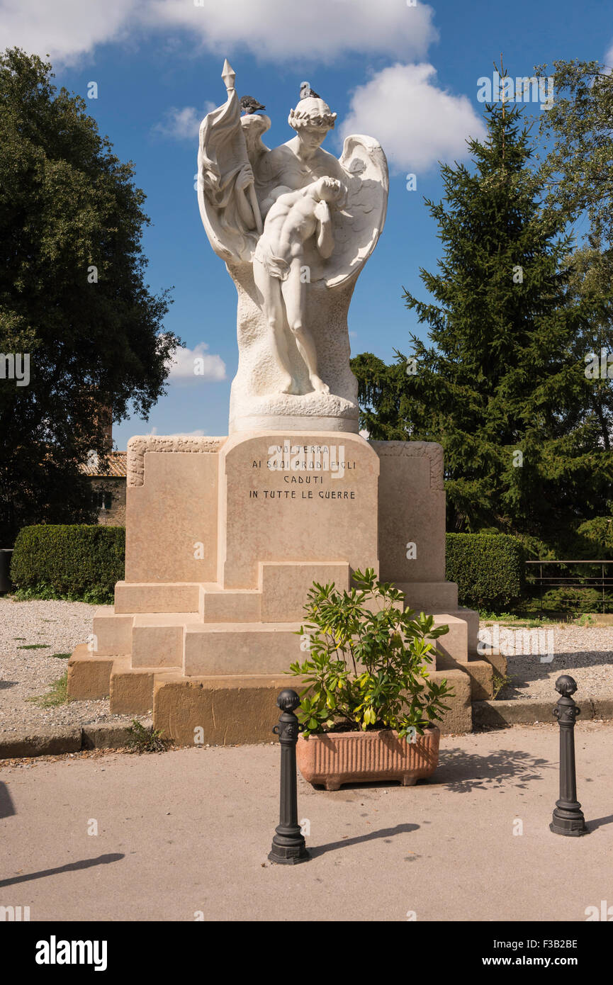 Engelsstatue Krieg tot, War Memorial, Volterra, Toskana, Italien Stockfoto