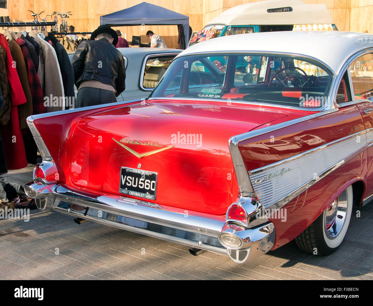 London, UK. 4. Oktober 2015. Oldtimer Boot Messe Kings Cross 10.04.15 Credit: Martyn Goddard/Alamy Live News Stockfoto