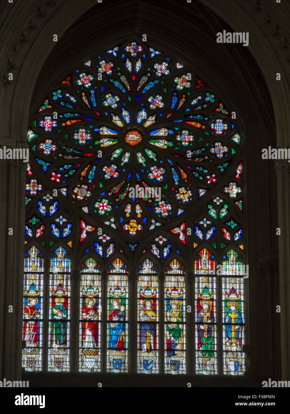 Kathedrale Saint-Gatien Buntglasfenster Stockfoto