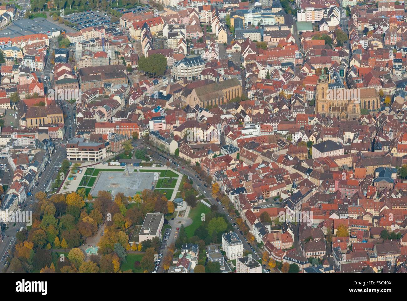 Frankreich, Haut Rhin (68), Colmar Stadt, Altstadt (Luftaufnahme) Stockfoto