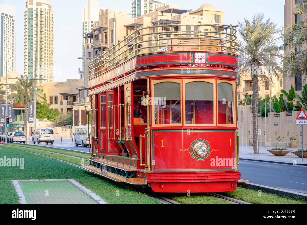 Neuen Dubai Trolley (San Francisco Stil Wasserstoff Brennstoffzellen betriebene Straßenbahn) Straße in Dubai Vereinigte Arabische Emirate Reisen Stockfoto