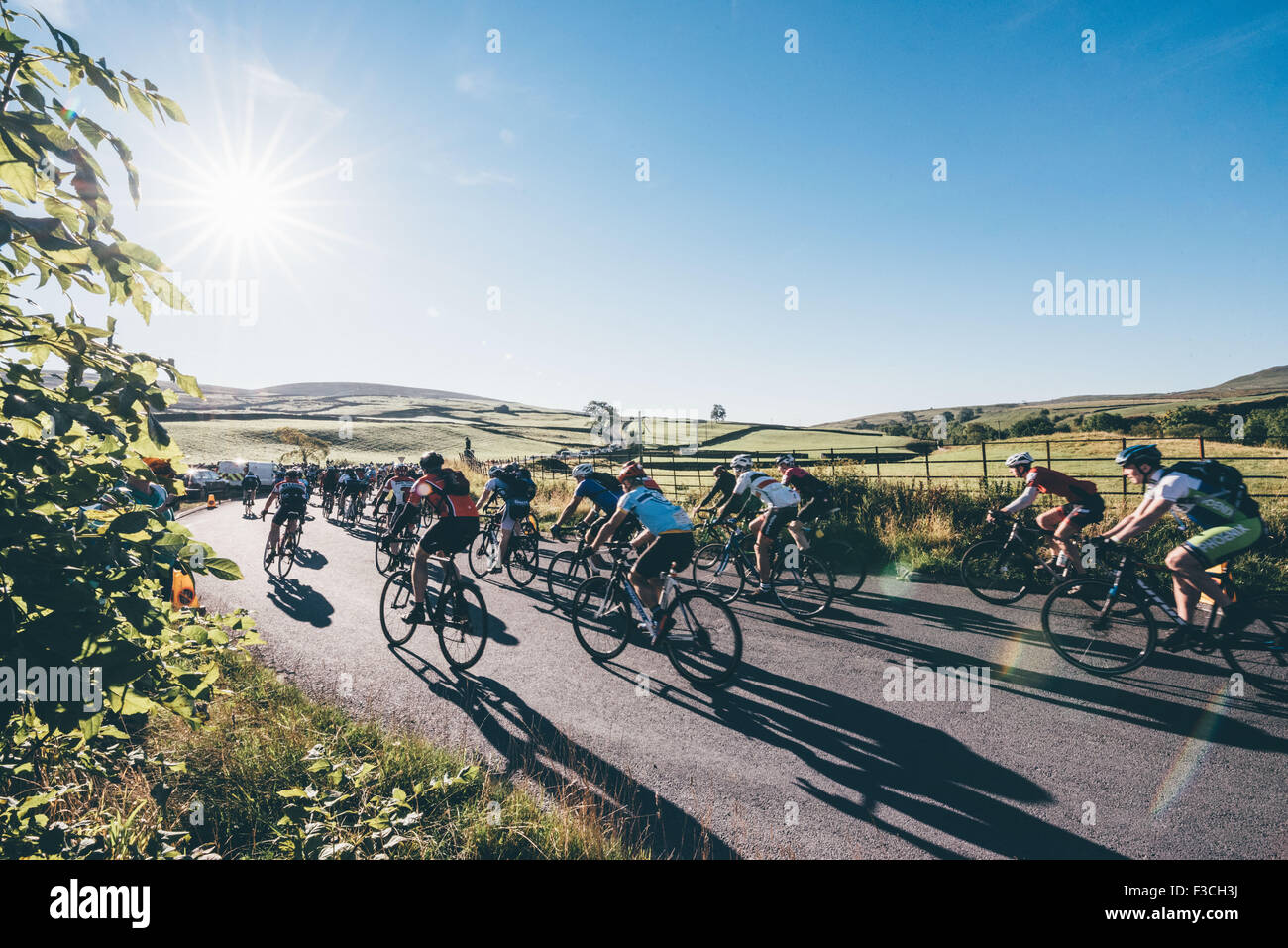 2015 - 3 Spitzen Cyclocross Rennen - Yorkshire - Ingleborough, Whernside und Pen-y-Gent - Gewinner Paul Oldham - Jules Toone Stockfoto