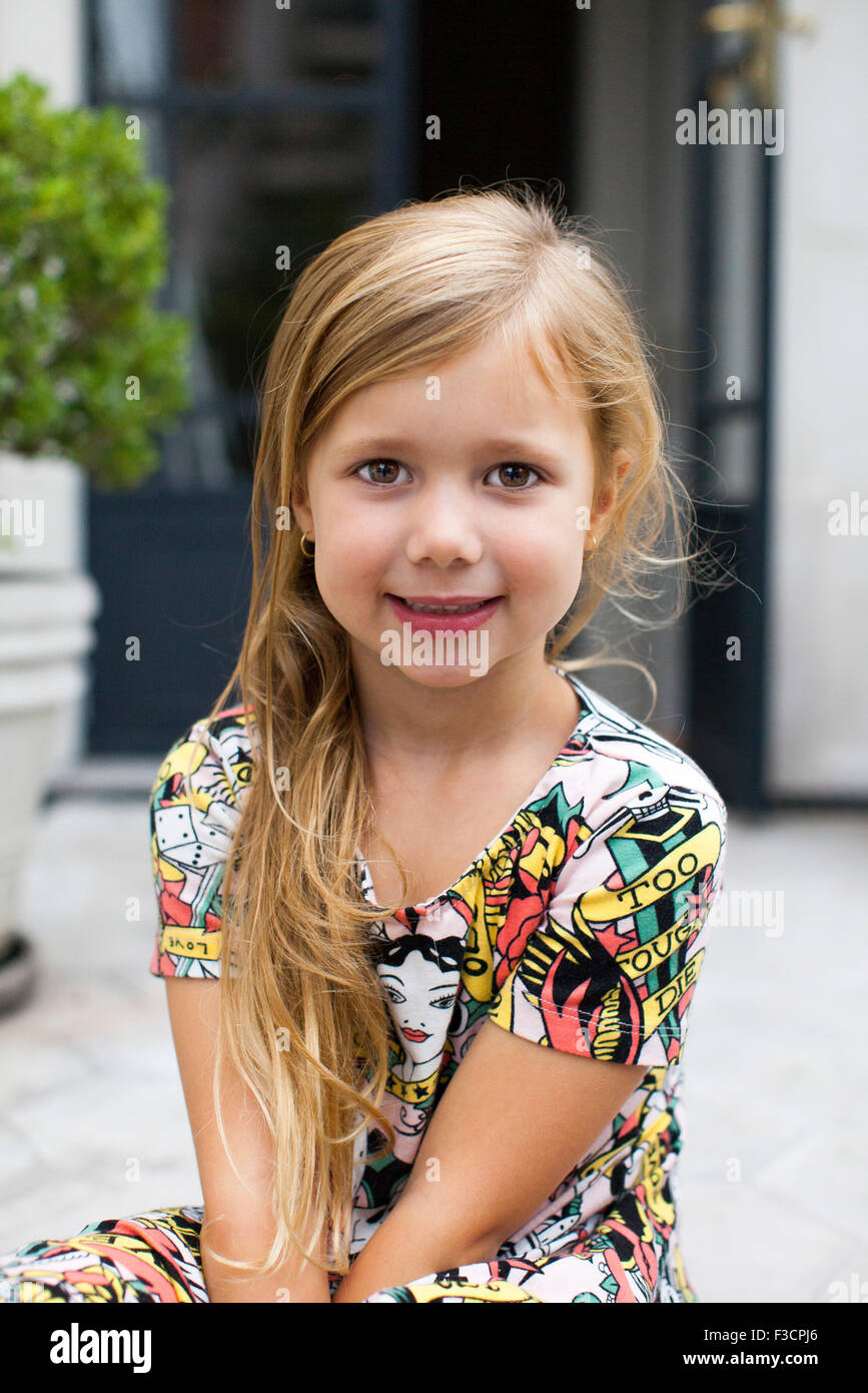 Kleines Mädchen, Lächeln, Porträt Stockfoto