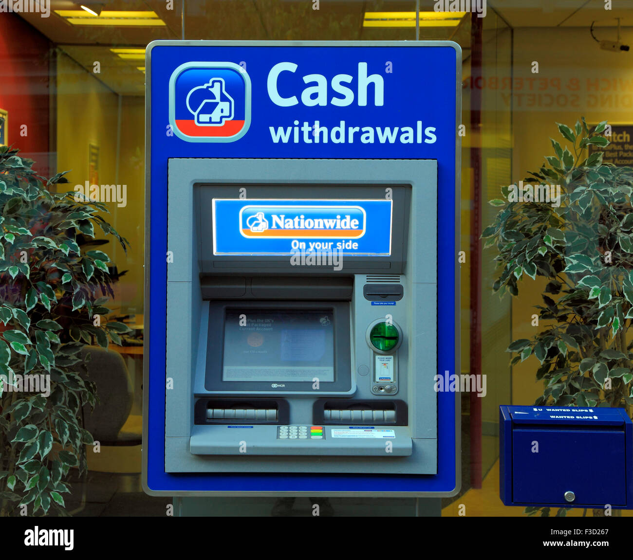 Nationwide Building Society bank Cashpoint Maschine, ATM, Kings Lynn, Norfolk, England UK Cashpoints Kasse Punkte Abzug Stockfoto