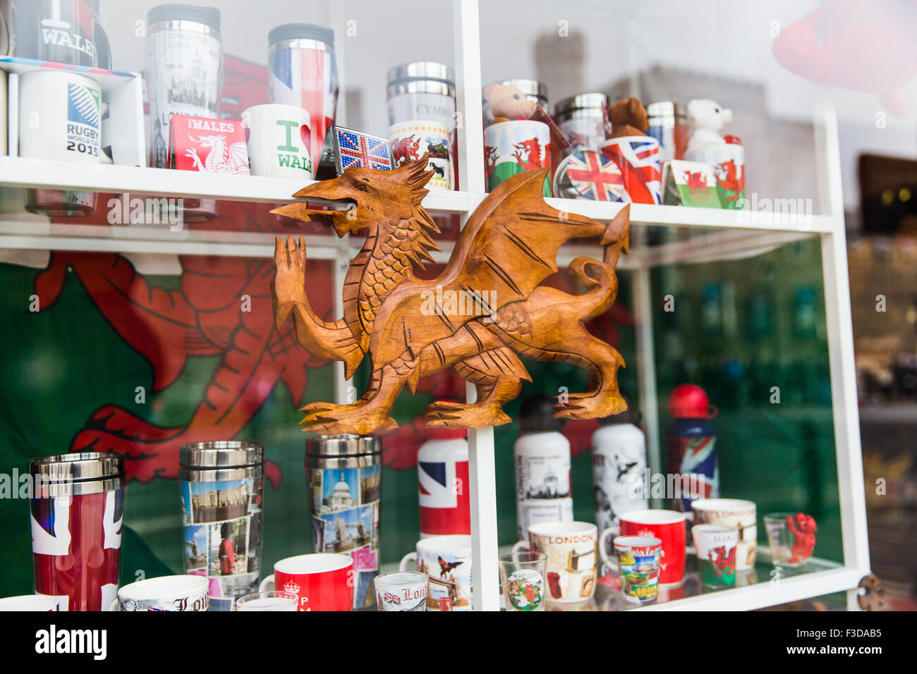 Cardiff souvenir shop Fotos und Bildmaterial in hoher Auflösung Alamy