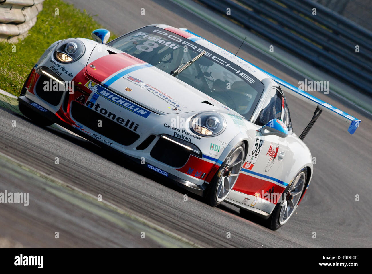 Monza, Italien - 30. Mai 2015: Porsche 911 GT3 Cup von Antonelli Motorsport - Centro Porsche Padova-team Stockfoto