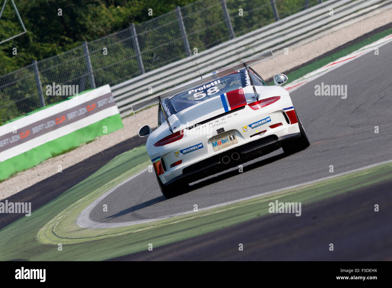 Monza, Italien - 30. Mai 2015: Porsche 911 GT3 Cup von Antonelli Motorsport - Centro Porsche Padova-team Stockfoto