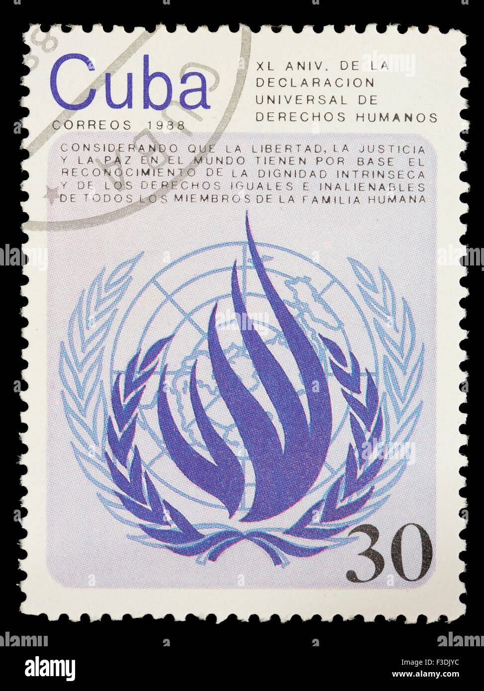 Kuba - ca. 1988: Eine Briefmarke gedruckt in Kuba zeigt das Emblem der UNESCO für Menschenrechte, ca. 1988 Stockfoto