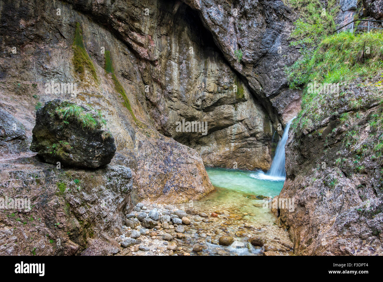 Almbachklamm mit Almbach in den Berchtesgadener Alpen, Berchtesgaden, Bayern, Deutschland Stockfoto