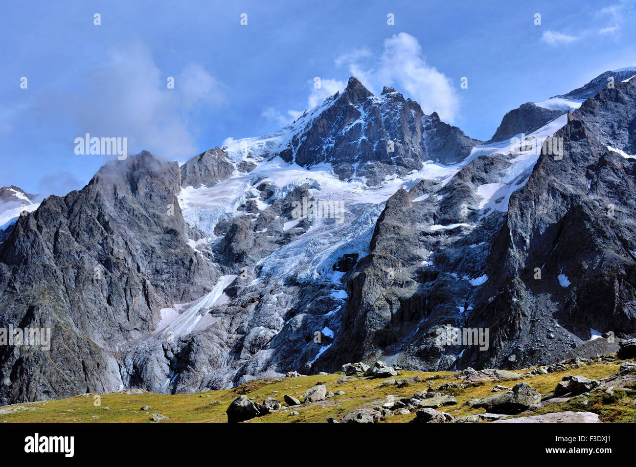 Panoramablick auf die Gletscher des La Meije, Französische Alpen, Frankreich Stockfoto