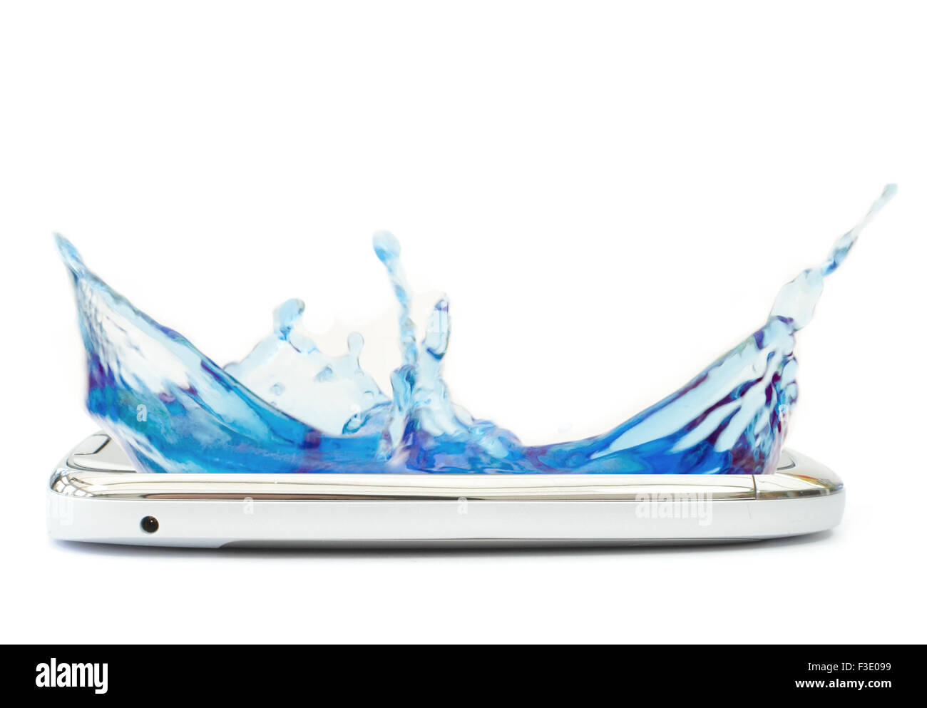 Spritzwasser aus einem Mobiltelefon Stockfoto